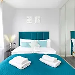 Ecru City Center Premium Wwa17 Lejlighed *